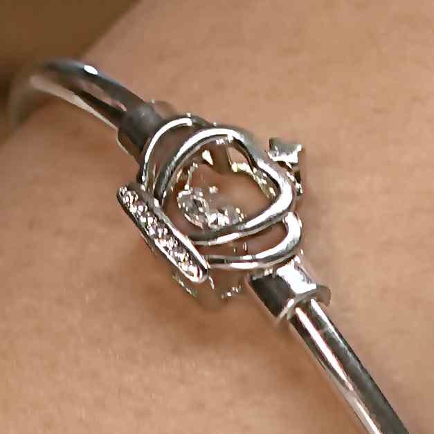 Traditional Floral Stone Oxidised Kada - Image 3