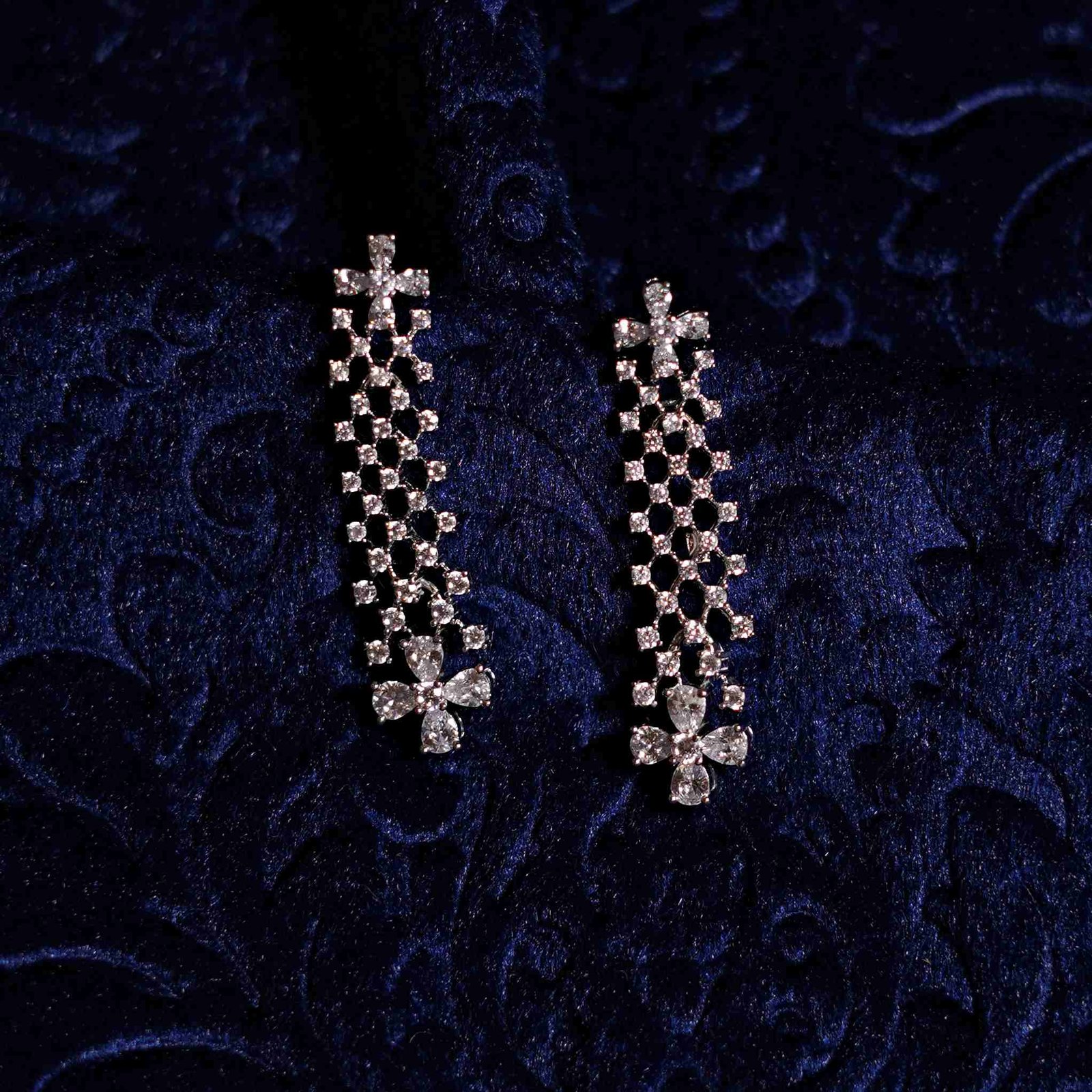 Italian Fancy Modern design with Studded American Diamonds - Image 3