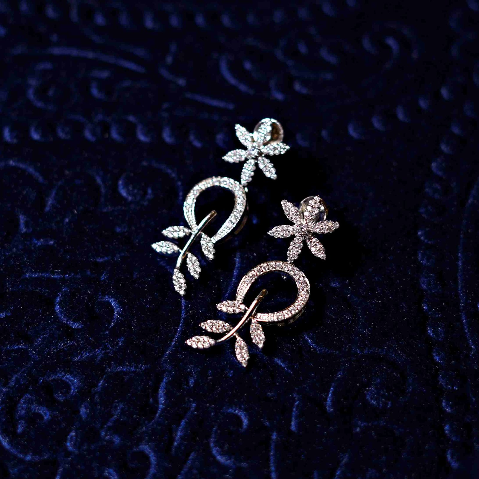 Italian Fancy Floral Design with Studded American Diamonds - Image 3