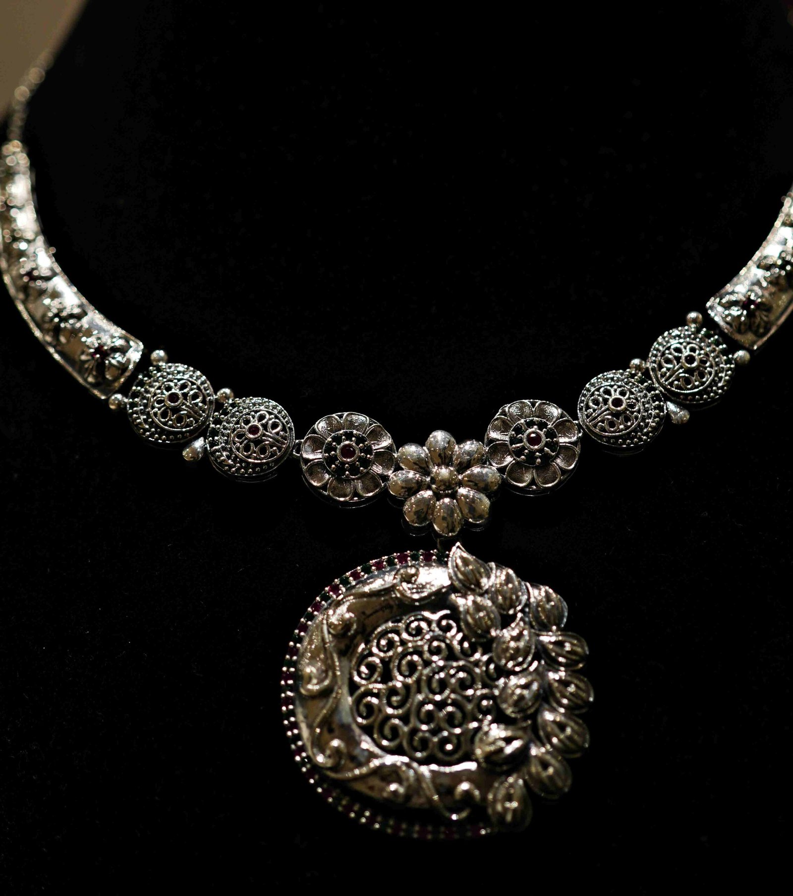 Silver Modern AD Pendant