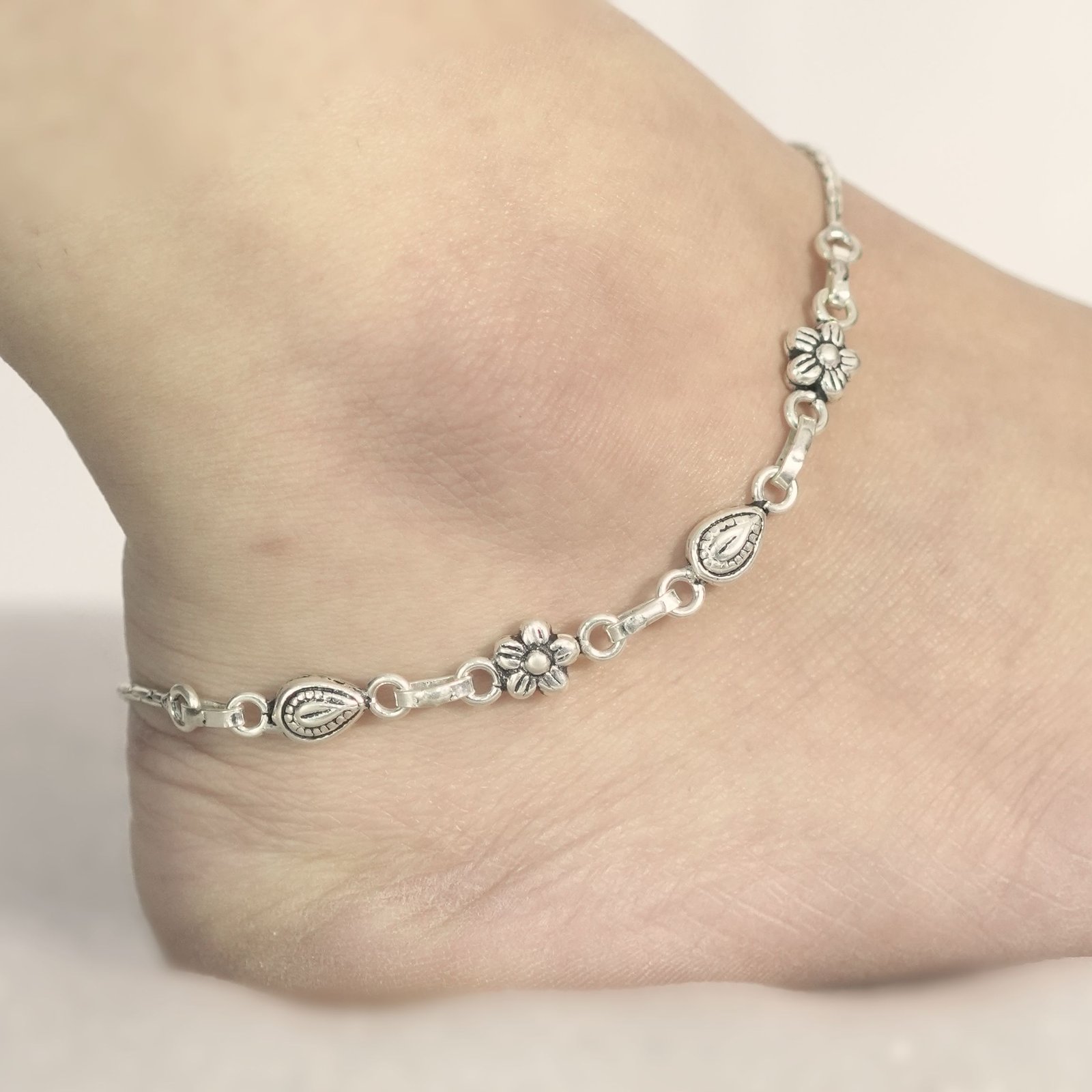 Oxidise Silver Flower link Anklet