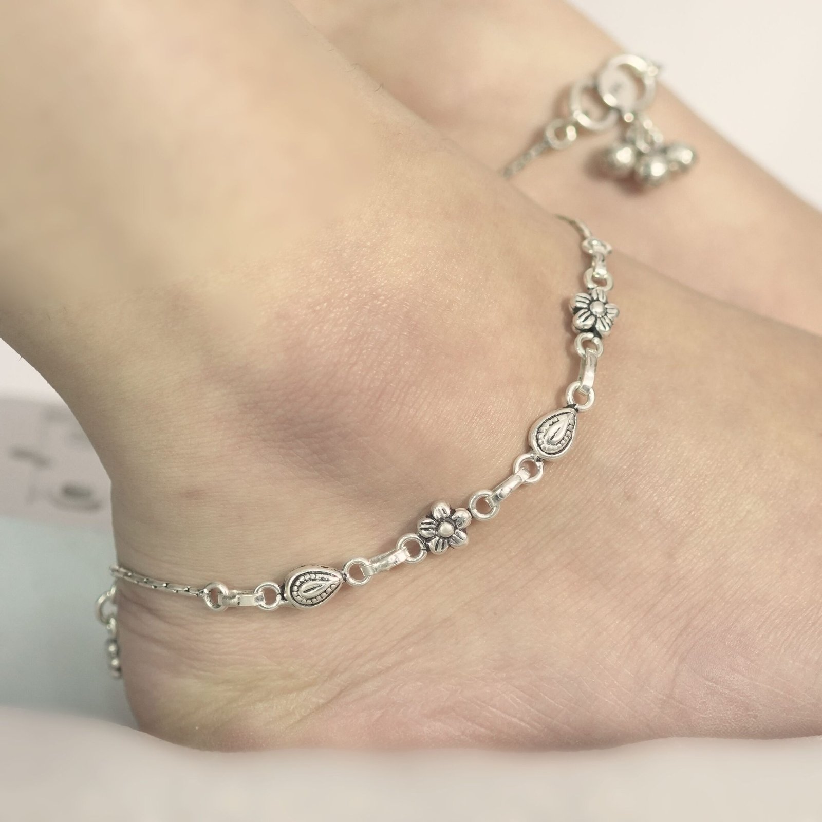 Oxidise Silver Flower link Anklet - Image 2